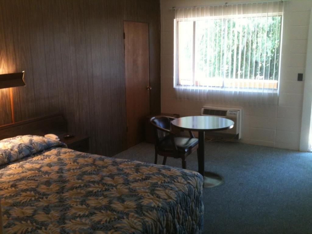 Teton Gables Motel Jackson Room photo